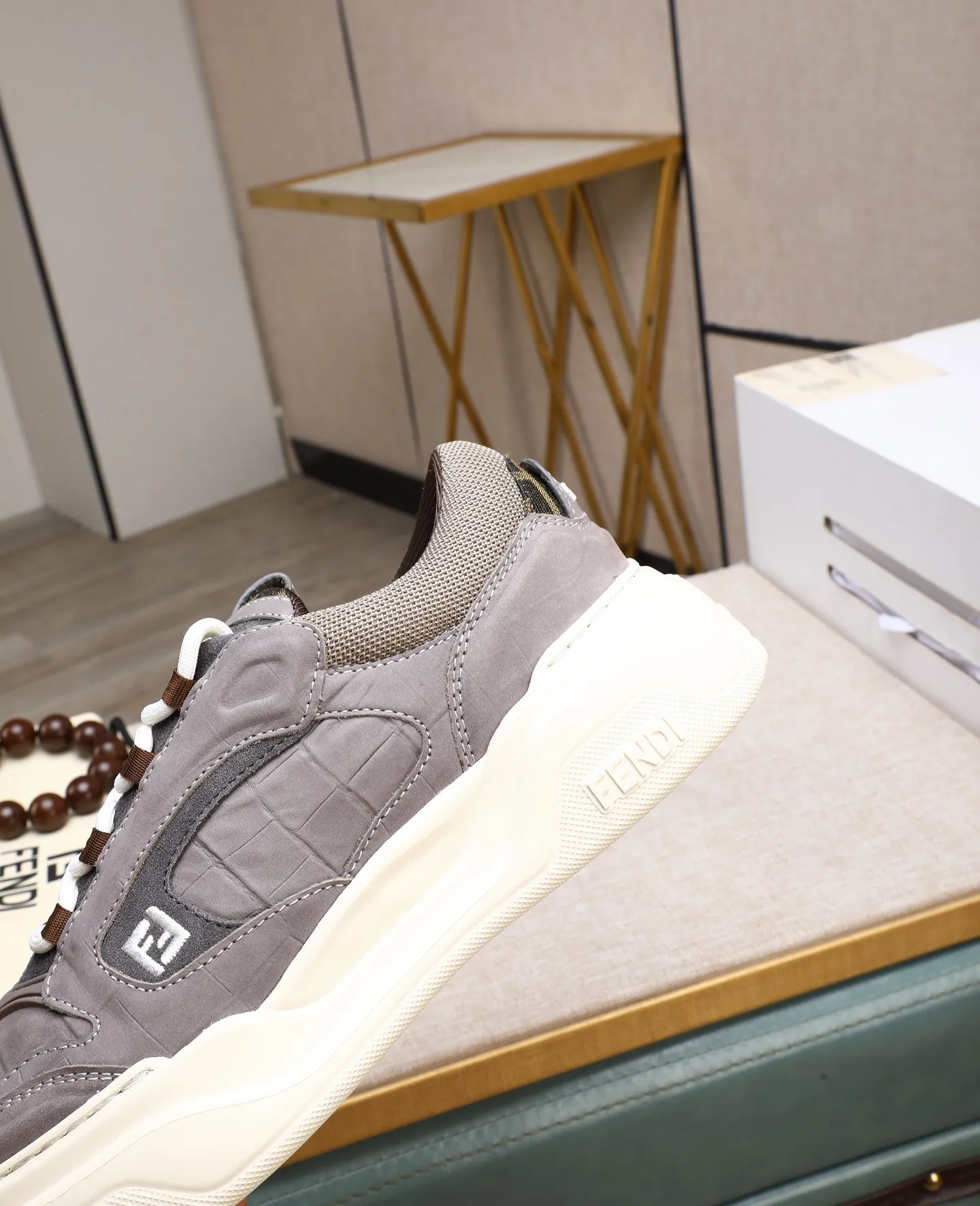 Men's shoes 💰820 [FENDI] Fendi - High-end quality original casual sports shoes - Upper: Nappa calfskin, pebbled calfskin, tongue and heel; injection molded brand logo plastic module - Lining: brand canvas - Outsole: ultra-light TPR foam·rubber; molded outsole -Super high quality control·Fine workmanship: highlighted (high-end·luxury·grade) -Size :39-44 (38, 45, can be customized)